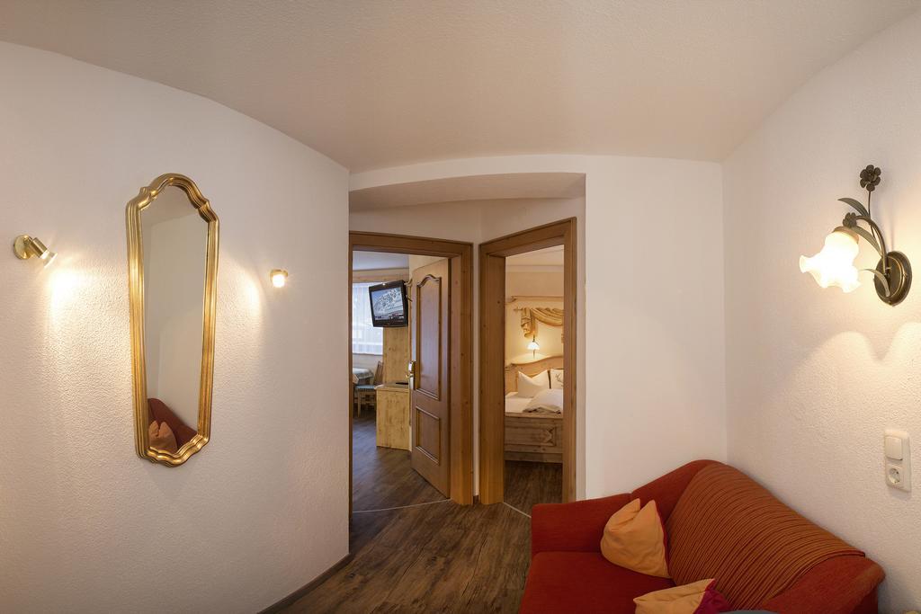 Hotel Tanzer Ischgl Room photo